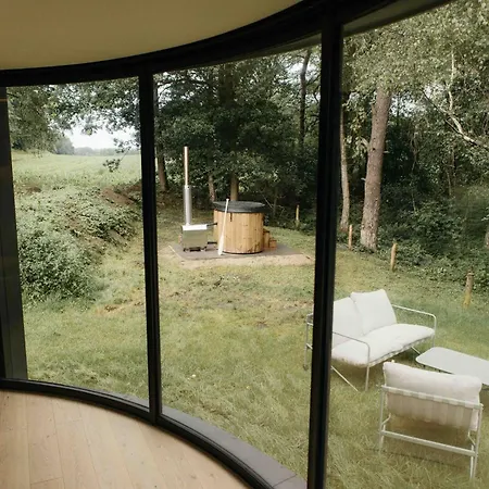 Nyaraló Lumipod - Luxe Glazen Design‑pod Wilsum