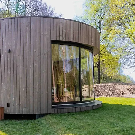Lumipod - Luxe Glazen Design‑pod Feriehus *