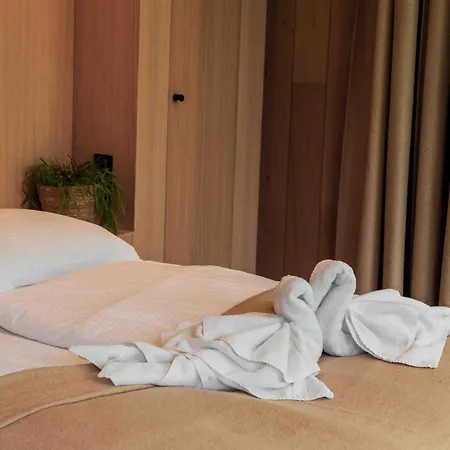 LumiPod mit Hot Tub | 2 Pers. * Wilsum