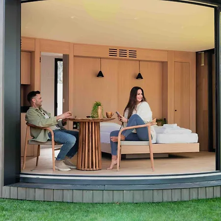 Lumipod – Luxe Glazen Design‑pod Hébergement de vacances